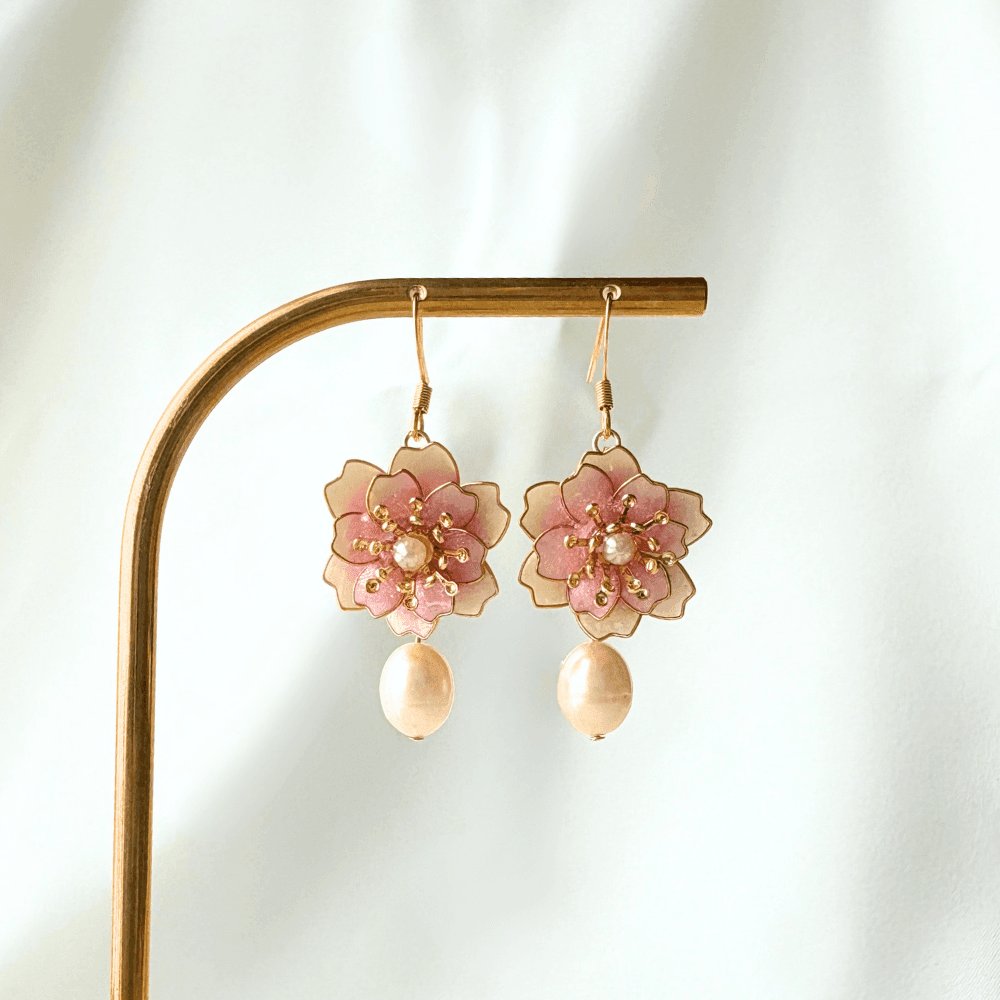 【八重桜】ピアス 淡水パールの揺れる 金属アレルギー対応 サージカルステンレス 受注生産 春の新作 | 6枚目